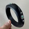Ornaments Yong Ge Estilo Étnico Europeu e Americano Pulseira Larga de Madeira com Inlay de Turquesa Pulseira Irregular de Madeira Natural Rebitada para Mulheres