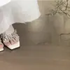 Primer Encuentro con los Elegantes Zapatos Blancos de Tacón Alto de la Temporada para Mujer, con Correas Cruzadas, Pedrería, Tacones Gruesos, Punta Cuadrada, Sandalias de Punta Abierta y Pantuflas