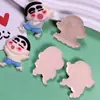 Crayón Shin-Chan Estéreo Dibujo Animado Bailando Imitación Resina Accesorios para Joyería DIY Parche Decorativo de Pegamento de Crema de PVC para Funda de Teléfono Móvil