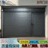 Puerta de persiana enrollable eléctrica de aleación de aluminio de doble capa con una puerta pequeña adicional, diseñada para resistencia al viento, prevención de robos y operación automática; adecuado para garajes, fábricas y aplicaciones industriales como puerta elevable