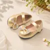 Zapatos planos ligeros de piel para niña para usar con vestido de fiesta de cumpleaños, charol brillante con lazo de pedrería, zapatos para niños