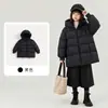 2026 Invierno Nuevo Niñas Niños Niños Medianos y Grandes Chaqueta de Plumas Cálida Gruesa Color Sólido con Capucha Abrigo de Longitud Media