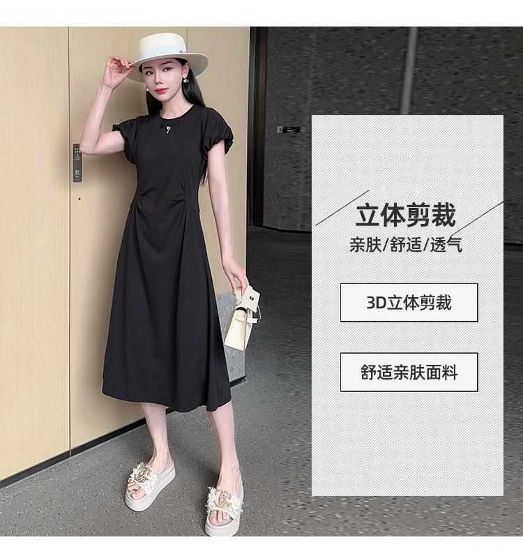 跨境淘货源分销2024春夏秋季裙子新款，街头潮流减龄小个子爆款欧货网红款，运动休闲运动气质休闲时尚流行新款春夏秋装，春夏秋装女装时尚套装女装春夏秋季套装女套装女女士运动服裙子单件连衣裙淑女风格女装时尚裙子盐系休闲女装2024百搭设计感小众洋气阿里国际站跨境采购Cross-border, online source, distribution 2024 spring and summer autumn, skirts, new styles, street trends, age reduction, small, explosive, European goods, network red, sports, leisure sports, temperament leisure, fashion popular, new spring and summer autumn clothing, spring and summer autumn women's clothing, fashion, suit women's clothing, suit women, women's sportswear, skirt single, dress, lady style, Women's fashion skirt, salt department, casual women's dress, 2024, everything, design sense, niche, foreign style, Ali International Station, cross-border procurement