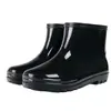 Botas de lluvia cortas para hombre, zapatos de goma impermeables de corte bajo, adecuados para cocina, obra, lavado de autos y trabajo; zapatos cómodos de caña alta impermeables