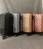 Atacado de fábrica bagagem de bordo ultraleve 20 rodas universais silenciosas feminina 24 polegadas zíper com senha mala japonesa 26