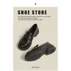 Zapatos pequeños de cuero para mujer, estilo británico, nueva colección otoño/invierno 2026, adecuados para el trabajo y para combinar con faldas, mocasines versátiles con suelas gruesas