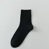 Calcetines de Media Pantorrilla Lisos de Algodón 93% para Hombre, Transpirables Casuales Absorbentes del Sudor para Hombre, Venta al por Mayor Año del Caballo 2026, Envío Gratis