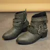 Estación Independiente Comercio Exterior Transfronterizo Europeo y Americano Botas de Cuero para Mujer Otoño e Invierno Tacón Grueso Talla Grande Correa Caña Corta Botas Individuales para Mujer en stock