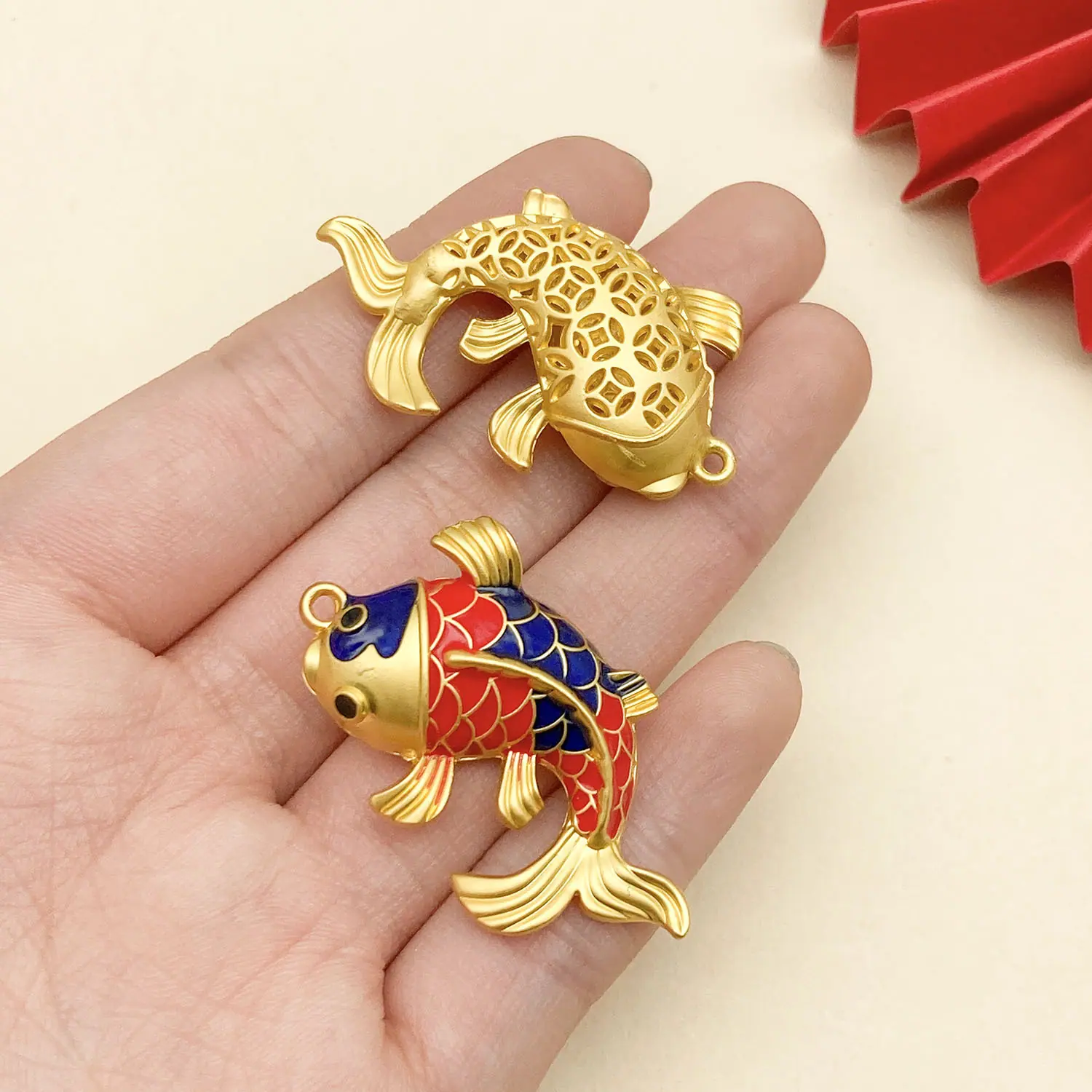 22590-ZH-红色滴油合金古法金哑金中国风锦鲤鱼吊坠中国