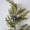 Guirlanda de Plantas Artificiais com Frutas Vermelhas e Folhas de Cipreste para o Natal Transfronteiriço, Guirlanda de Pinhas de Natal, Acessórios de Plástico para Decoração de Casamento