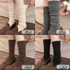 Meias Grossas de Tricô Cinza Quente Retro Novas para Outono e Inverno Meia Lisa Simples Solta Feminina Meio da Panturrilha