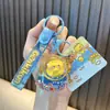 Llavero de Mochila Auténtico Pato Amarillo Botella de Aceite con Arena Movediza Colgante para Mochila Escolar Llavero de Coche Pequeño Regalo Venta al por Mayor