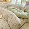 Nuevo Estilo Fresco y Sencillo Juego de Cuatro Piezas Estampado de Algodón Lavado: Funda de edredón, Funda de almohada, Sábana, Juego de tres piezas para dormitorio de una sola pieza con envío gratis