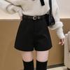Calça Pantalona Feminina 2025 Novo Estilo Outono e Inverno Shorts de Lã Pretos Cintura Alta Slim Petite Shorts Boot