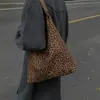 Bolso Tote de Lona de Gran Capacidad con Estampado de Leopardo a la Moda para Mujer 2025 Otoño Nuevo Bolso de Hombro Único Retro de Gama Alta
