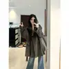 Trench Coat Curto Solto Feminino 2025 Primavera e Outono Novo Petite Super Bonito Fino Estilo Coreano Casual