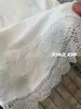 Talla Extra 100kg Estilo Coreano Camiseta Blanca de Manga Larga con Adorno de Encaje Suave para Mujer, Top Protector Solar, Moderno
