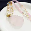 Collar colgante de zorro de nueve colas natural tridimensional de alta calidad para mujer flor de durazno cristal individual de nicho cadena para suéter de novias venta al por mayor