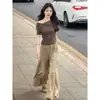 Conjunto de Roupa Super Estiloso Estilo Coreano 2026 Novo Modelo Camiseta de Manga Curta de Um Ombro Calças de Cintura Alta Largas Femininas Conjunto de Duas Peças
