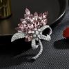 Vintage Design Sense Luxury Elegant Exquisite Luxury Atmospheric Bouquet Coat Brooch Anti-running Light Accessories