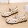 Zapatos de Mujer Primavera y Verano Nuevo Estilo Transpirables Malla Hueca Mocasines Suela Suave Antideslizante Zapatos Casuales de Moda Versátiles Zapatos para Mamá
