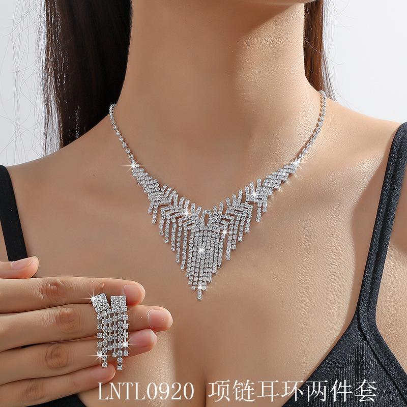 LNTL0920 项链耳环两件套1.jpg