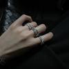 Diseño de alta gama moda cadena de eslabones cruzados totalmente de diamantes anillo de cristal anillo de pareja apilado anillo de salto disco europeo y americano