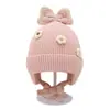 Nuevo gorro de invierno lindo y dulce para proteger las orejas de bebés niñas, forrado de felpa y cálido, gorro de punto pullover para exteriores infantiles, adorable