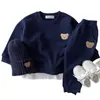 Estilo coreano ins Suéter de algodón con cuello redondo de oso para bebé recién nacido y niño pequeño Conjunto deportivo Casual de dibujos animados para bebé Conjunto de dos piezas