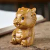 Sândalo dourado sândalo verde esculpido dragão fofo ano do animal bebê artesanato decorativo cabo pequenos ornamentos