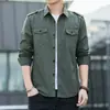 Camisa de manga larga nueva de primavera y otoño para hombre, estilo coreano, corte ajustado, versátil, chaqueta casual, top de algodón moderno para hombre