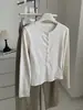Camiseta de manga comprida estilo coreano com gola Henry para mulheres, elástica, versátil, modeladora, adequada para outono e inverno, realça o tom da pele, peça básica vintage e elegante