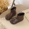 Elegantes botas estilo Martin para niños, botines, colección otoño 2026, botines sencillos para niñas, botas de cuero de suela blanda, botas de princesa para bebés y niños pequeños, modernos