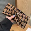 Faixa de Cabelo de Tricô Pied-de-Poule para Mulheres, Faixa Larga Cruzada, Novo Estilo 2024 Faixa Protetora de Orelhas, Acessório de Cabelo Estilo Chanel