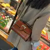 Bolso Pequeño Cuadrado para Mujer 2024 Otoño e Invierno Nuevo Bolso Cruzado de Hombro Bolso Retro de Piel Genuina para Mujer Bolso de Hombro de Lujo Ligero Bolso Pequeño