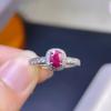 El Anillo de Rubí Natural es una Pieza Fina de Plata S925 Incrustado con Precisión con Baño de Oro de 18K Artesanía Piedra Principal 4*5mm