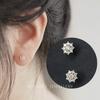 Pendientes de botón de flor pequeños incrustados con diamantes de circonita pequeños rotos chapados en oro de 14 quilates de plata de ley 925 incrustados completamente con diamantes estilo japonés combinan con todo para mujer