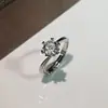 Nuevo Anillo Clásico Versátil de Zirconia Individual Versión Coreana Más Vendido Propuesta Seis Garras Quilate Abierto Ajustable