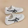 Zapatillas Deportivas de Malla Amarilla Alemanas para Mujer 2026 Nuevas Populares Primavera-Verano Delgadas Retro Versátiles Transpirables Deportivas Casuales