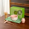 Juego de Té Matcha de 7 Piezas Tazón Matcha a Cuadros con Pico Flor de Cerezo Batidor de Té Estilo Ins Europeo y Americano 100 Piezas