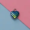 Ventas Calientes Transfronterizas Acero Inoxidable Corazón de Durazno Accesorios Colgante Escama de Pescado en Forma de Corazón Nuevos Accesorios de Joyería DIY Serie Marina