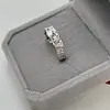 Anel Simples de Renda para Mulheres, Design de Nicho com um Toque de Luxo, Anel Ajustável Versátil, Estilo Popular Transfronteiriço na Europa e América