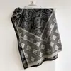 Chal Jacquard Teñido en Hilo Patchwork con Patrón de Flor de Anacardo Paisley Nuevo Otoño 2026 para Mujer, Bufanda Versátil Multifuncional