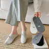 Calcetines Antideslizantes para Mujer Tipo Barco, Calcetines de Algodón, Calcetines Cortos de Corte Bajo, Bordado de Dibujos Animados en Gris, Invisibles, Delgados Estilo Primavera