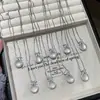 Collar de Perlas con Colgante de Rosa Retro Francés para Mujer, Diseño de Nicho de Lujo Ligero, Cadena para Clavícula de Gama Alta, Cadena para Suéter Tendencia