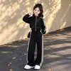 Conjunto Deportivo de Primavera y Otoño para Niñas 2026 Moda Otoñal Ropa Infantil Nuevo Elegante para Niñas Mayores Conjunto Casual Infantil de Dos Piezas