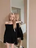 Vestido Curto de Outono e Inverno Ombro a Ombro Estilo Puro Desejo com Design de Um Ombro para Mulheres, Vestido da Moda Estilo Chanel com Manga Sino Slim-Fit