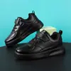 Zapatos Deportivos Infantiles Todo Negro Zapatos para Niños 10 Niños Medianos y Grandes Zapatos de Skate Superficie de Cuero Zapatos para Correr Niñas Zapatos Blancos Fabricante