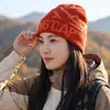 Gorro de punto bordado a prueba de viento y cálido transfronterizo, gorro de lana de moda para montañismo al aire libre, gorro para la cabeza de otoño e invierno para hombres y mujeres