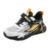 Zapatos infantiles A1876, zapatillas deportivas para niños, superficie de cuero impermeable, zapatillas casuales para correr para estudiantes de primaria, suela suave y ligera para niños mayores